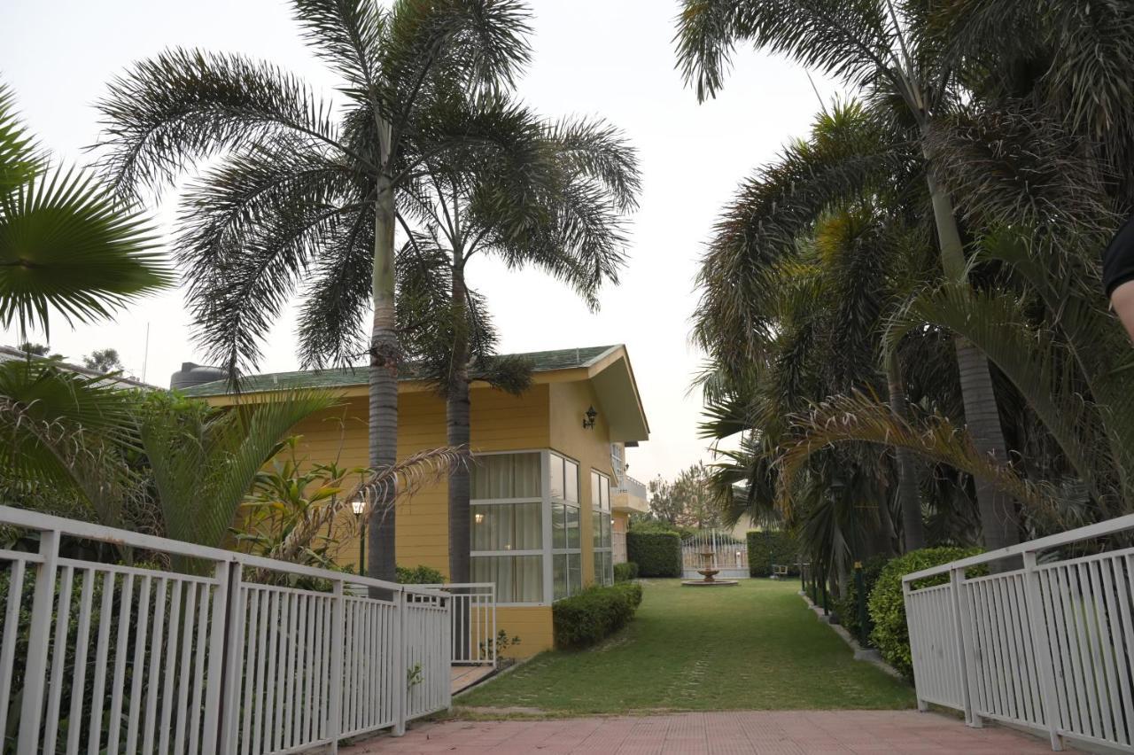 Kamal Resorts - The Luxury Of Being Yourself Ludhiana Luaran gambar