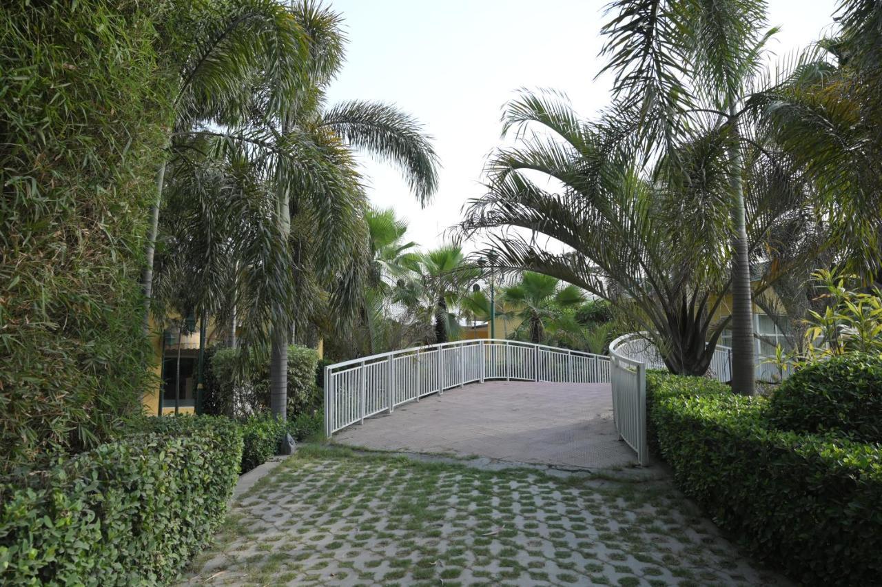Kamal Resorts - The Luxury Of Being Yourself Ludhiana Luaran gambar