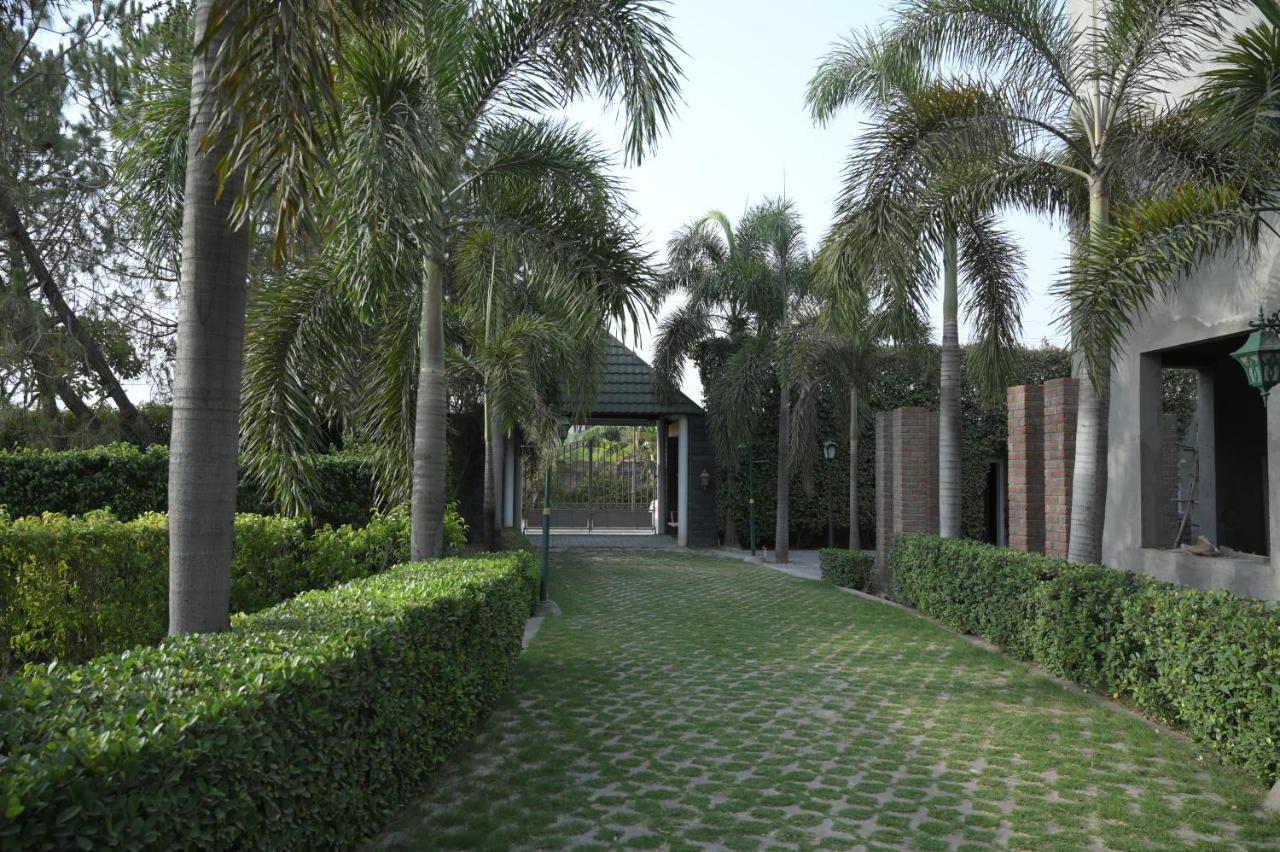 Kamal Resorts - The Luxury Of Being Yourself Ludhiana Luaran gambar