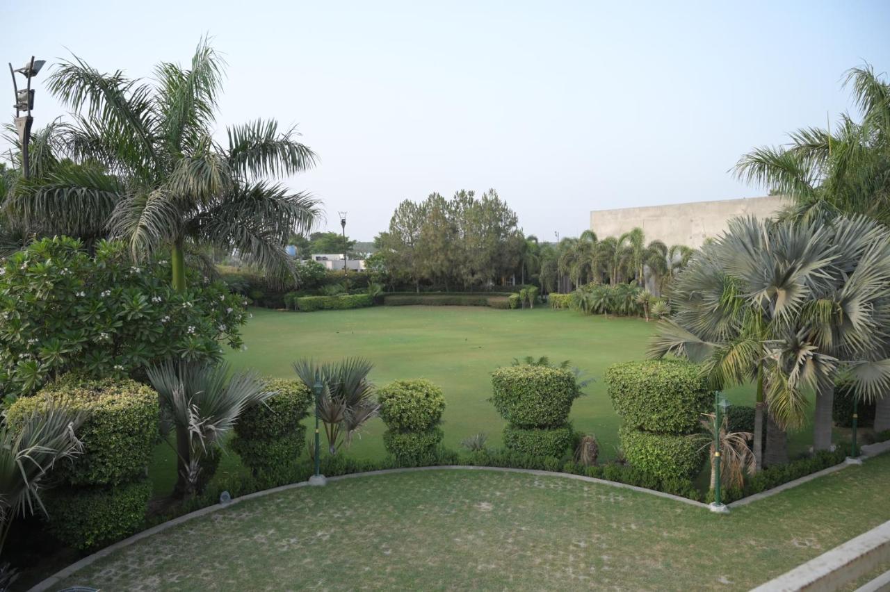Kamal Resorts - The Luxury Of Being Yourself Ludhiana Luaran gambar