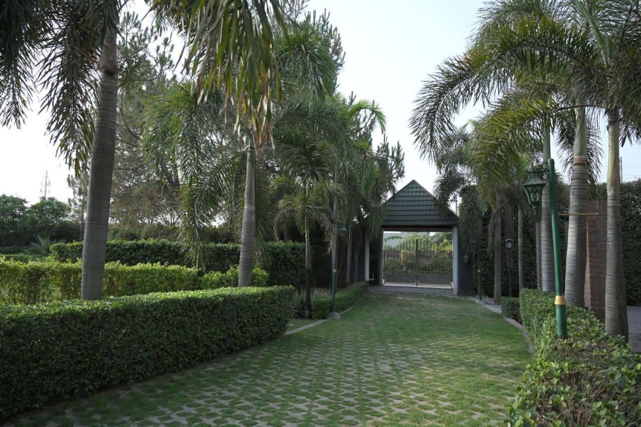 Kamal Resorts - The Luxury Of Being Yourself Ludhiana Luaran gambar